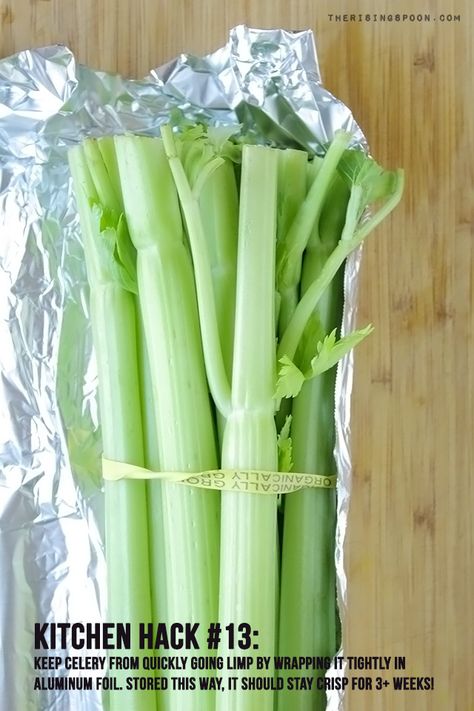 Kitchen Hacks Food, Hacks To Save Money, Prevent Food Waste, Kitchen Hack, Fruit And Vegetable Storage, Vegetable Storage, Food Saver, Food Info, Budget Planer