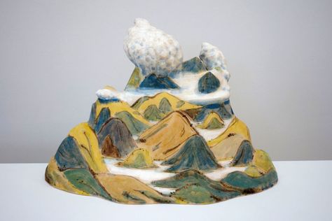 0216 akio takamori yellow mountain 2015 e99kz1 Textile Sculpture, Cool Art Projects, Plastic Art, Arts Award, Ceramics Pottery Art, Ceramics Ideas Pottery, Contemporary Ceramics, Sculpture Clay, Clay Sculpture