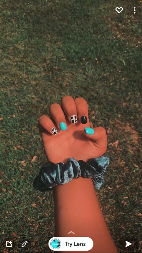 Western Gel Nails, Short Nails Dip, Gel Nails Short, Coy Fish Tattoos, Rodeo Nails, Cow Print Nails, Cowboy Nails, Nail Designs For Short Nails, Coy Fish