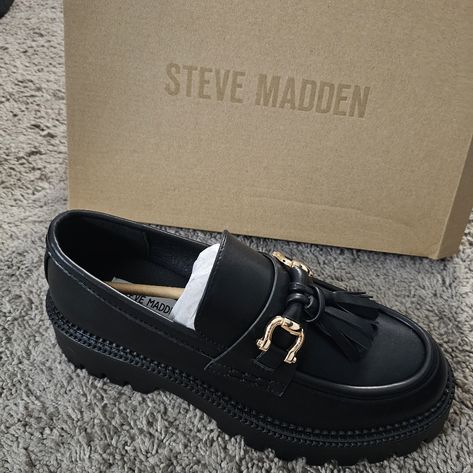 Steve Madden Size 8 Color Black Moccasin Shoes Women, Moccasin Shoes, Moccasins Shoes, Shoes Color, Steve Madden Shoes, Shoes Women, Moccasins, Everyday Outfits, Steve Madden