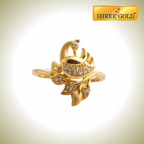 Stone laced ring with exquisite bird design.. Peacock Ring Design Gold, Armlet Gold, Peacock Ring, Bridal Necklace Designs, Bridal Jewelery, Gold Bridal Necklace, Gold Jewellry, Gold Earrings Models, New Gold Jewellery Designs