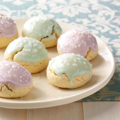 Italian Sugar Cookies, Italian Wedding Cookies, Italian Christmas Cookies, Italian Easter, Italian Cookie Recipes, Easter Sugar Cookies, Spring Cookies, Italian Christmas, Best Christmas Cookies