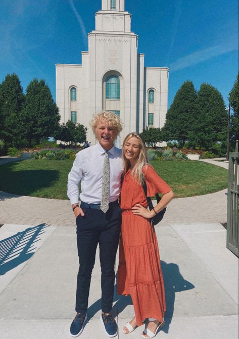 Lds Couple Goals, Temple Couple, Couple Photo Aesthetic, Couple Advice, Romance Movie, Getting Baptized, Joseph Smith, Lds Temple, Win My Heart