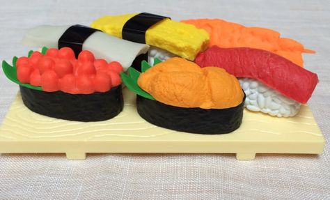 These sushi erasers. Food Erasers, Eraser Collection, Happy Office, Cool Erasers, Kawaii Cookies, Nigiri Sushi, Kawaii Pens, Sushi Set, Correction Tape