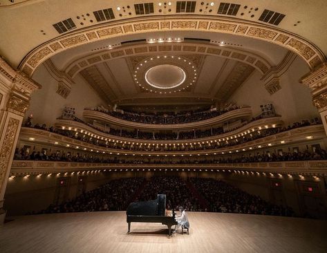 Carnegie Hall on Instagram: “Pianist Mitsuko Uchida continued her multi-season exploration of Schubert’s complete piano sonatas with a recital devoted to the composer.…” Aesthetic Hall, Mitsuko Uchida, Jazz Aesthetic, Manifesting Life, Piano Performance, Piano Recital, Carnegie Hall, Beach Shack, Couples Vibe