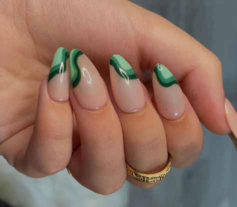 Dance Nails, Hoco Nails, St Patricks Day Nails, Green Nail Designs, Acrylic Press On Nails, Green Nail, Prom Nails, Dream Nails, Chic Nails