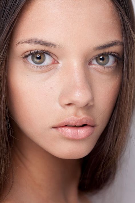 Photo Marina Nery, Doe Eyes, Model Face, Fresh Face, 인물 사진, Beauty Videos, Beautiful Eyes, Pretty Face, Woman Face