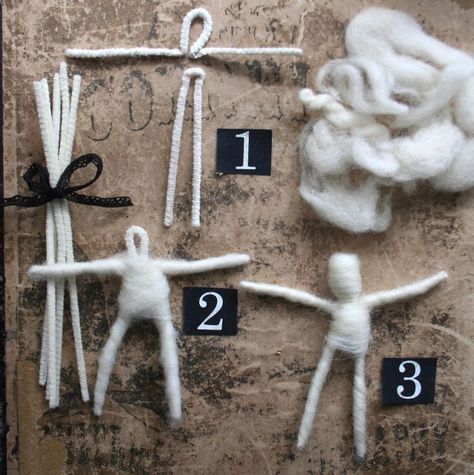 the adventures of bluegirlxo: artful thursdays #25....halloween witch tutorial Worry Dolls, Bendy Doll, Felt Fairy, Needle Felting Tutorials, Diy Bricolage, Needle Felting Projects, Felting Tutorials, Peg Doll, Wool Crafts