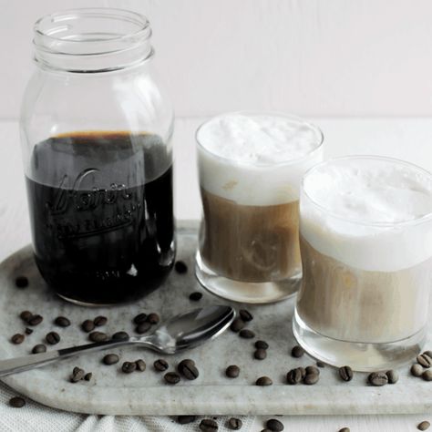 Starbucks Drinks At Home, Cold Espresso, Starbucks Sweet Cream, Cold Brew Espresso, Cold Brew Coffee At Home, Homemade Coffee Drinks, Make Cold Brew, Types Of Coffee Beans, Cold Brew Coffee Concentrate