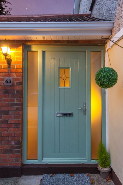 Our Composite Doors give you the flexibility and creativity to create the dream façade for your home. Description from mcmnwindows.ie. I searched for this on bing.com/images Front Door Images, Green Front Door, Veranda Design, Entry Door Designs, Cottage Front Doors, Front Door Inspiration, Composite Front Door, Green Front Doors, Doors Design