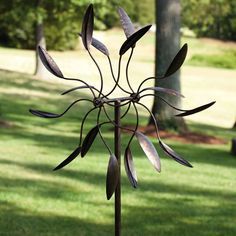 Dancing Leaves, Kinetic Wind Spinners, Garden Wind Spinners, Garden Spinners, Metal Wind Spinners, Wind Art, Evergreen Garden, Lawn Art, Wind Sculptures