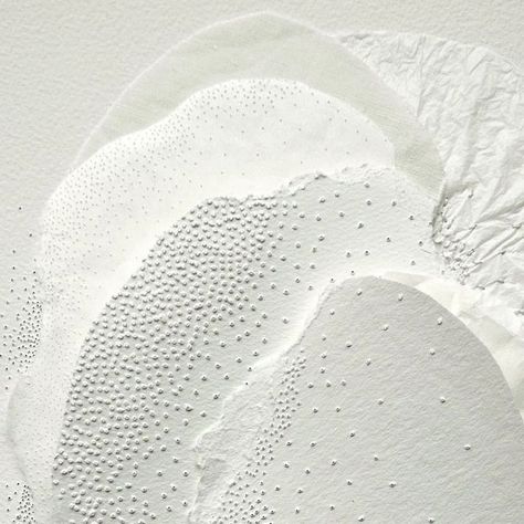 Sabatina Leccia on Instagram: "Dernière oeuvre de la série FRAGMENT, Papier percé à l'aiguille, papier de riz, plastique, lin et broderie sur Arches. 30x42 cm 2023 #paperart" Cottage Core Living Room, January 26, Diy Prints, Paper Flowers, Les Oeuvres, On Instagram, Instagram