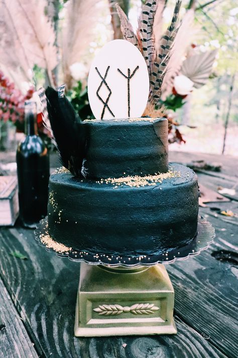 Norse Wedding Cake, Pagan Wedding Cake, Pagan Cake, Viking Vows, Witchy Wedding Cake, Viking Wedding Cake, Pagan Wedding Traditions, Norse Wedding, Pagan Handfasting