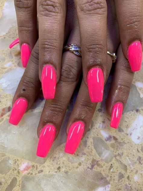 Hoco Nails Hot Pink, Vacation Nails Hot Pink, Nail Inspo Spring Break, Bright Pink Acrylic Nails Designs, Hot Pink Aesthetic Nails, Coffin Hot Pink Nails, Hot Pink French Tip Nails Coffin, Holiday Nails Summer 2022, Hot Pink Acrylic Nails Coffin