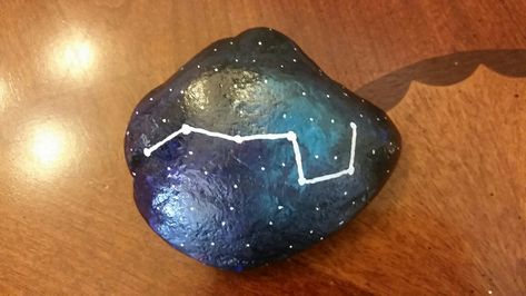 Big Dipper Constellation painted rock Stone Art Painting Nature, Painting Ideas Easy For Kids, Constellation Crafts, Camporee Ideas, Big Dipper Constellation, Dipper Constellation, Rock Yard, Painting Ideas Easy, Animal Art Projects