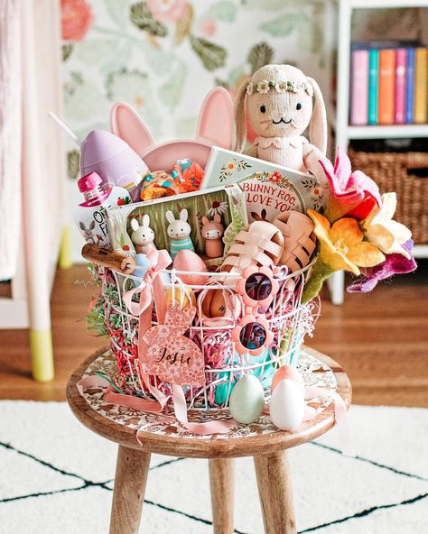 Easter Kids Baskets, Easter Baskets For Babies, Aesthetic Easter Basket, Baby Girl Easter Basket, Easter Basket For Toddler Girl, Kids Easter Basket Ideas, Unique Easter Basket Ideas, Toddler Easter Basket, Easter Baskets For Kids