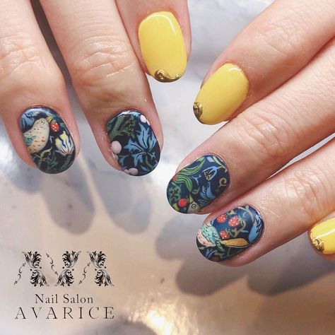 Art Nouveau Nail Art, Geeky Nails, Business Painting, Tokyo Harajuku, Painted Nails, Painted Nail Art, Nails Gel, Nails Art, William Morris