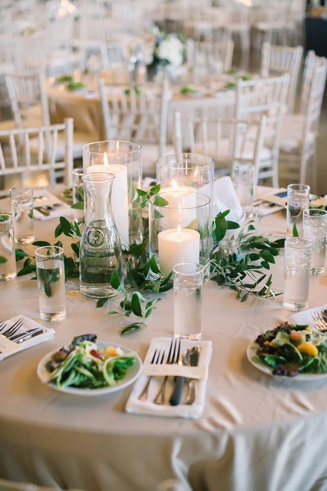 Simple Tables, Canyonwood Ridge, Table Greenery, Cheap Wedding Table Centerpieces, Green Wedding Decorations, Simple Centerpiece, Greenery Wedding Centerpieces, Bear Photography, Round Table Decor