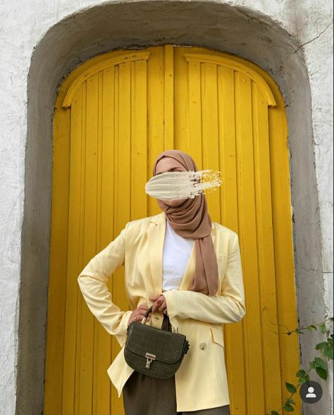 Yellow Shirt Outfit Hijab, Yellow And Beige Outfit, Yellow Hijab Outfit, Brown Outfit Hijab, Outfit For Hijab, Yellow Hijab, Yellow Jacket Outfit, Yellow Blazer Outfit, Yellow Shirt Outfit