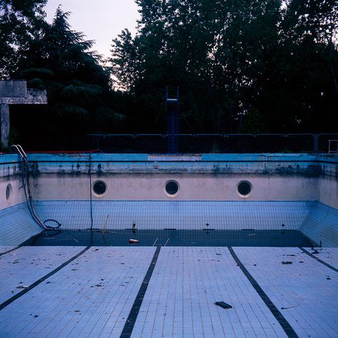 abandoned pools--what are the holes for? Empty Pool, The Neon Demon, It's Always Sunny In Philadelphia, Sunny In Philadelphia, It's Always Sunny, Iwatobi Swim Club, Camping Hacks, Abandoned Places, Blue Aesthetic