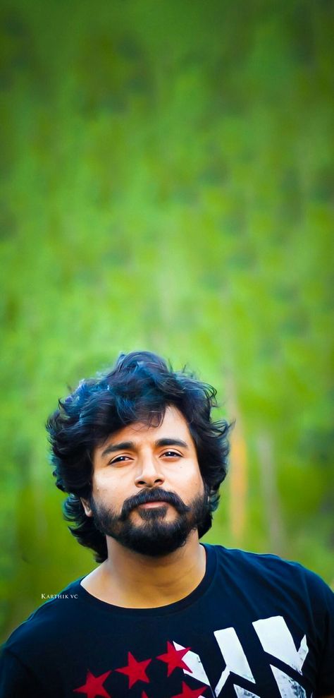 Sivakarthikeyan Doctor Movie Images, Doctor Movie, Siva Karthikeyan, Sivakarthikeyan Wallpapers, Allu Arjun Wallpapers, Famous Indian Actors, Iphone 5s Wallpaper, Superman Wallpaper, Edit Pic