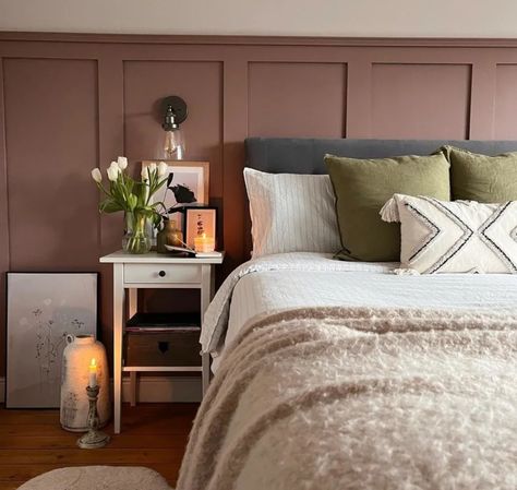 Hemnes Bedside Table, Mauve Bedroom, Sulking Room Pink, Pink Paint Colors, Pink Bedroom Ideas, Pink Bedrooms, Woman Bedroom, Bedroom Panel, Spare Bedroom