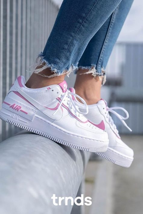 Nike Air Force 1 Shadow White/Magic Flamingo for Women. Named after the doubled-up shadow style details, this pink and white Air Force 1 Shadow brings a contemporary look to the old school silhouette. The Swooshes on the medial and lateral sidewalls stand out in pastel pink against the white upper, stretching across both sides of the shoe. The lateral side is finished with a deconstructed overlayed Swoosh that’s stitched in place. #afflink #nikeair #airforce1 #af1 #airforceone #white #nike Outfits With Air Force Ones Baddie, Nike Air Force 1 Outfit, Nike Air Force 1 Shadow, Nike Shoes Air Force, Air Force 1 Shadow, White Nike Shoes, Nike Fashion Shoes, Custom Nike Shoes, Nike Shoes Outfits