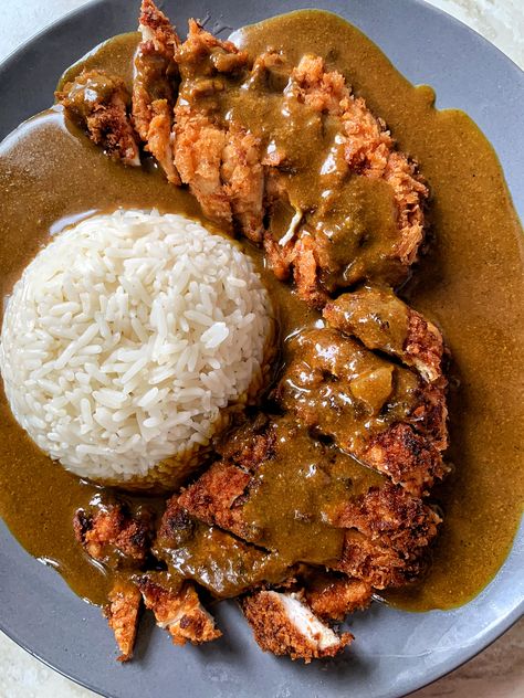 Katsu Chicken Curry, Katsu Chicken, Katsu Curry Recipes, Katsu Recipes, Chicken Katsu Curry, Ginger Fox, Katsu Curry, Buttered Vegetables, Doner Kebab