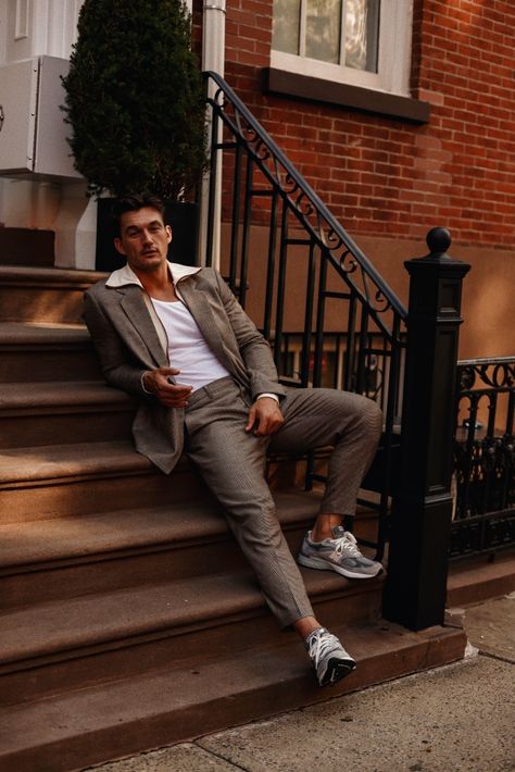 Tyler Cameron Style, Tyler Cameron, Attractive Guys, A Good Man, Outfit Inspo, Wall