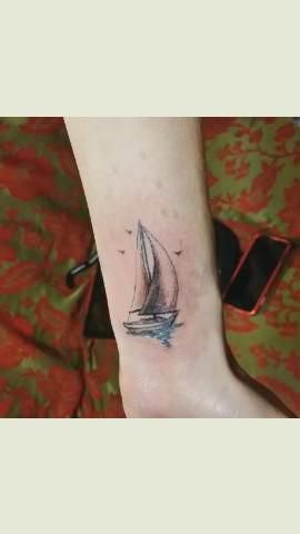 My sailboat tattoo! "When the wind didn't blow her way, she adjusted her sails and headed for clear skies." Boats Tattoo, Sailing Tattoo, Sailboat Tattoo, Boat Tattoo, Minimal Drawings, Anchor Tattoos, Ocean Tattoos, Ship Tattoo, Tatuaje A Color