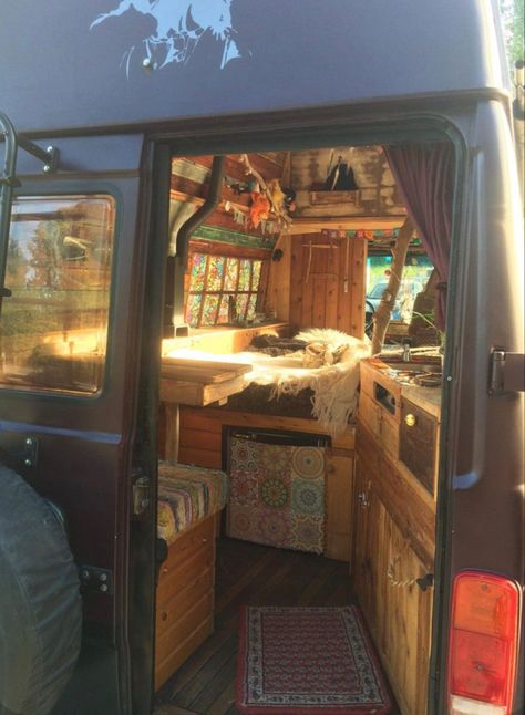 Caravan Aesthetic Inside, Hippie Van Interior, Small Travel Trailer Remodel, Small Travel Trailer, Hippie Camper, Bedding And Pillows, Small Travel Trailers, Van Camper, Campervan Life