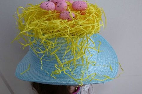 Easter Hat Ideas, Peppa Pig Easter, Easter Bonnet Ideas, Rabbit In A Hat, Easter Egg Hunt Clues, Easter Hat Parade, Easter Bonnets, Bunny Bonnet, Easter Nests