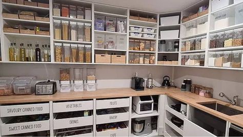 Organized Pantry, Butler’s Pantry, Happy March, Home Edit, Butlers Pantry, The Home Edit, Butler Pantry, Butler's Pantry, Pantry Design