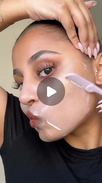 makeuptutorials on Instagram: "Let’s face shave 🪒. 

By @lailapaul7" Shaving My Face Women, How To Shave Face Women, Face Shaving Female, Shave Face Women, Face Shaving, Woman Shaving, Bath Products, Woman Face, Simple Way