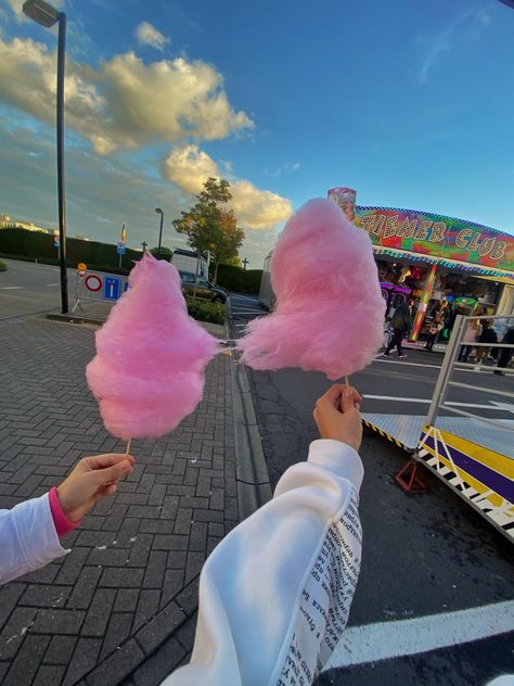 Aesthetic Candy, Summer Moodboard, Luna Park, Candy Floss, Really Good Quotes, Summer Ideas, Summer Aesthetic, Cotton Candy, Yummy Treats