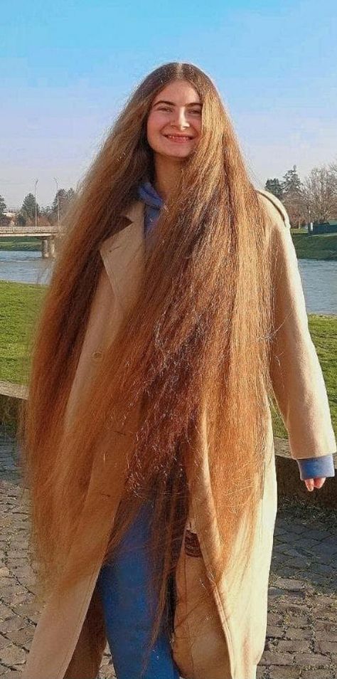 Worlds Longest Hair, Longest Hair, Hair Job, Extremely Long Hair, Hair Women, Long Locks, Super Long Hair, Cut My Hair, Long Blonde Hair