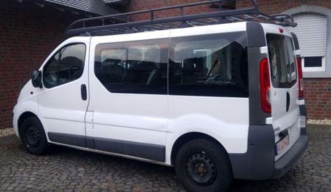 Opel Vivaro - Umbau zum Camper Van einfach selber machen Opel Vivaro Camper, Vauxhall Vivaro Camper, Minivan Camping, Bus Camper, Camper Conversion, Van Camping, Crew Cab, Commercial Vehicle, Mini Van