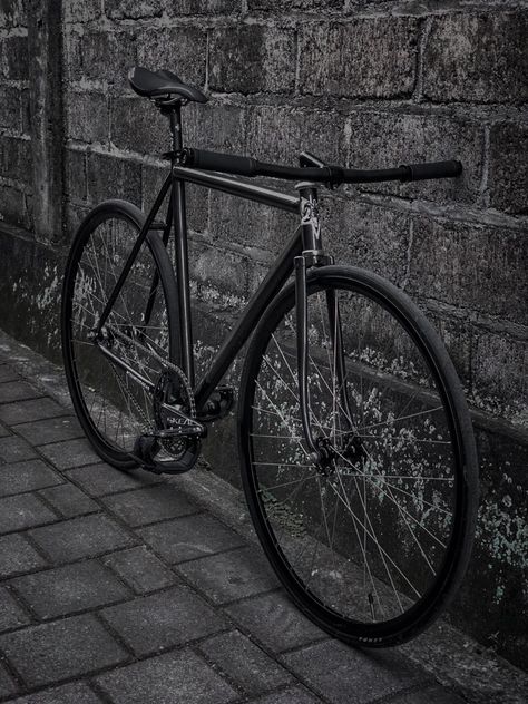 Fixie Bike Custom Colour, Classic Fixed Gear, Fixie Bike Ideas Style, Velo Aesthetic, Fixie Classic, Classic Fixie, Bike Accessories Diy, Gravel Bike Bicycles, Fixie Gear