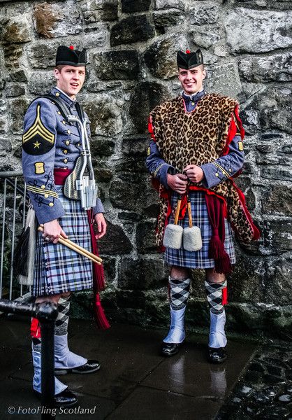 Drummers - Citadel Regimental Band, South Carolina The 2010 Royal Edinburgh Military Tattoo Kilt Men, Scottish Army, Irish Kilt, Edinburgh Military Tattoo, Military Tattoo, Scotland Kilt, Military Dresses, Scotland Forever, Military Tattoos