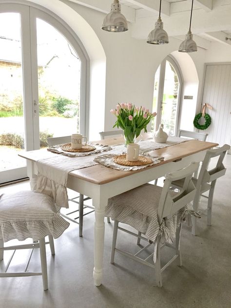 Dining Room Table Decor Ideas, Linen Chair Covers, Chair Covers Slipcover, Farmhouse Dining Room Table, Chabby Chic, Dining Room Table Decor, Seat Covers For Chairs, Dining Chair Covers, Linen Chair