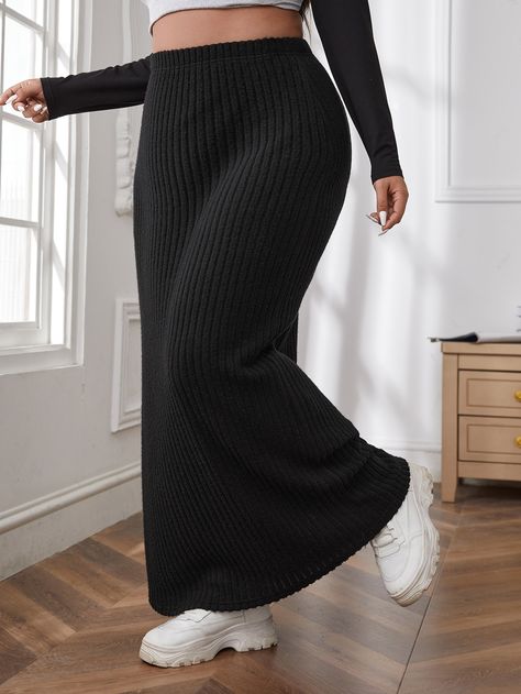 Black Casual Collar  Knitted Fabric Plain Straight Embellished Slight Stretch  Women Plus Clothing Plus Size Bodycon, Skirt Casual, Knit Maxi Skirt, Fishtail Skirt, Spring Skirts, Hem Skirt, Skirt Outfit, Plus Size Skirts, Plus Size Kleidung