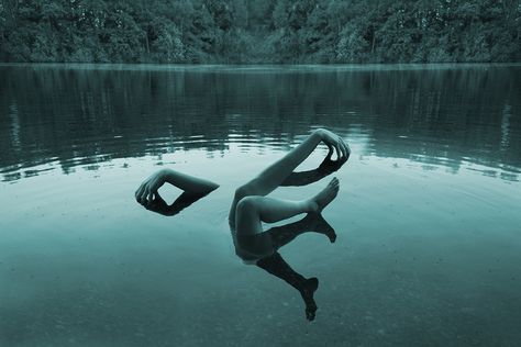 Dark Lake Photoshoot, Spooky Lake Photoshoot, Creepy Water Photoshoot, Spooky Water Photoshoot, Cryptid Photoshoot, Lady Of The Lake Photoshoot, Creepy Lake, Dark Lake, Lake Monster