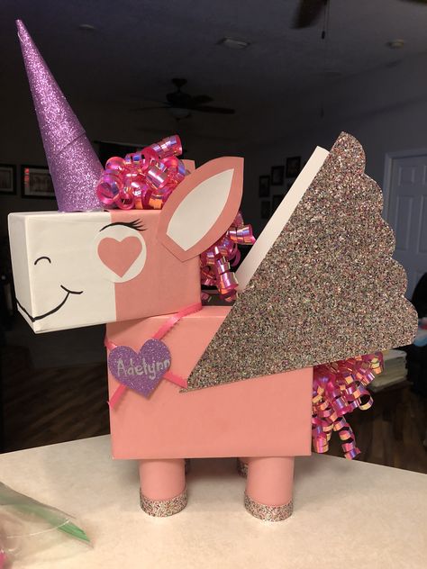 Valentines Box For Kindergarteners, Prek Valentine Box Ideas, Kids Valentines Day Boxes For School, Valentine Box Preschool, Girly Valentines Day Boxes, Unicorn Valentine Box Diy Easy, Diy Unicorn Valentines Boxes, Diy Valentines Day Boxes For Kids, Girly Valentine Box Ideas