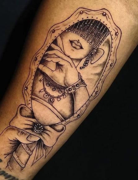 Oshun Goddess Tattoo, Orisha Tattoo Ideas, Oshun Tattoo, Arm Quote Tattoos, Mirror Tattoos, Mommy Tattoos, Men Tattoos Arm Sleeve, Goddess Tattoo, Crown Tattoo