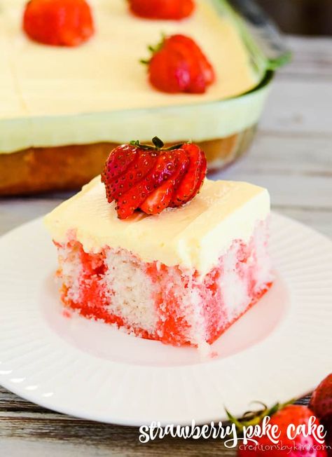 Vanilla Pudding Cake, Pudding Icing, Cake With Pudding, Strawberry Jello Cake, Jello Cake Recipes, Jello Poke Cake, Poke Cake Jello, Pudding Frosting, Cool Whip Frosting