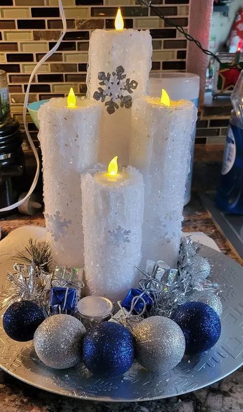 Christmas Candles With Pool Noodles, Noodle Crafts, Christmas Centerpiece Ideas, Christmas Decor Diy Cheap, Noodles Ideas, Christmas Table Decorations Diy, Christmas Contests, Sign Boards, Inexpensive Christmas