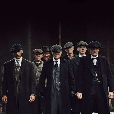 First Post On Instagram, Gold And Black Wallpaper, Gentleman Fashion, Peaky Blinders Poster, Peaky Blinders Characters, Space Art Gallery, Peaky Blinders Wallpaper, Gangster Style, Suit Clothes