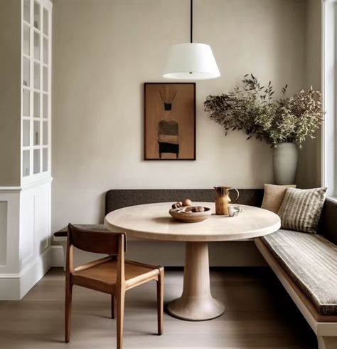 Dining Nook Modern, La Style Home, Wabi Sabi Breakfast Nook, Dining Alcove Kitchen Nook, Kitchen Bench Round Table, Cozy Eating Nook, Small Kitchen With Breakfast Nook, Breakfast Banquette Nooks, Kitchen Nook With Bench