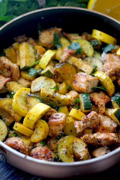 Chicken Zucchini Skillet, Chicken Zucchini Recipes, Lemon Parmesan Chicken, Zucchini Skillet, Chicken Zucchini, Parmesan Chicken, Health Dinner, Health Dinner Recipes, Think Food