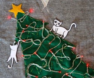 Handmade Ugly Christmas Sweaters, Ugly Christmas Sweater Diy, Creative Ugly Christmas Sweater, Ugly Christmas Sweater Diy Funny, Ugly Christmas Sweater Cat, Jumper Ideas, Diy Christmas Sweater, Sweater Diy, Cat Christmas Sweater